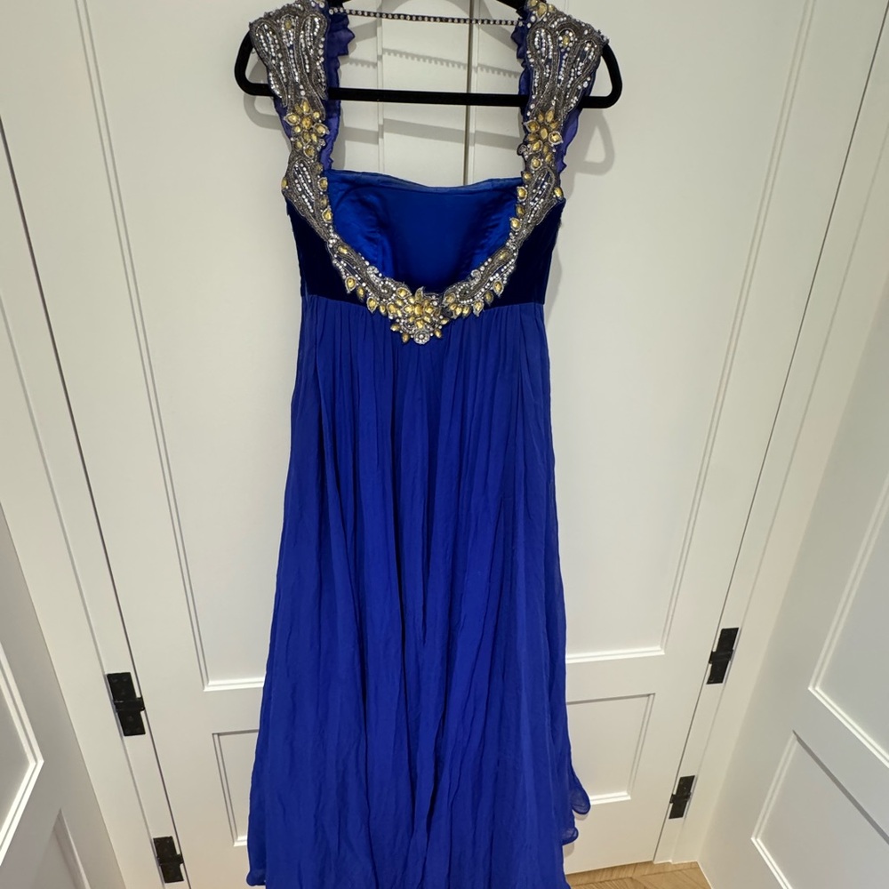 Embellished Indian Evening Gown with Velvet Bust - Picture 3 of 10